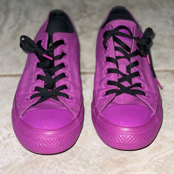 Converse Women's Bold Violet Sneakers - Picture 9 of 14